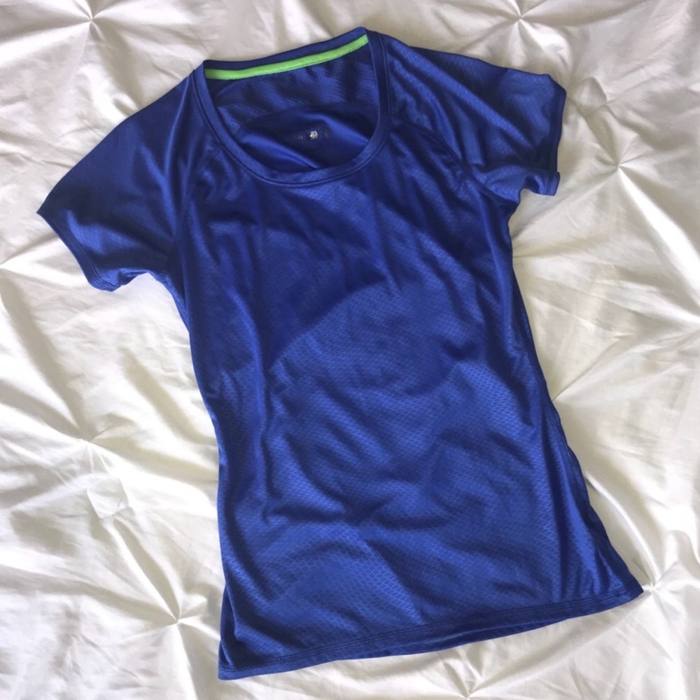 ($1) MTA Sports Tee 💙